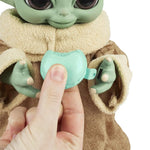 Figura Galactic Snackin Grogu de STAR WARS